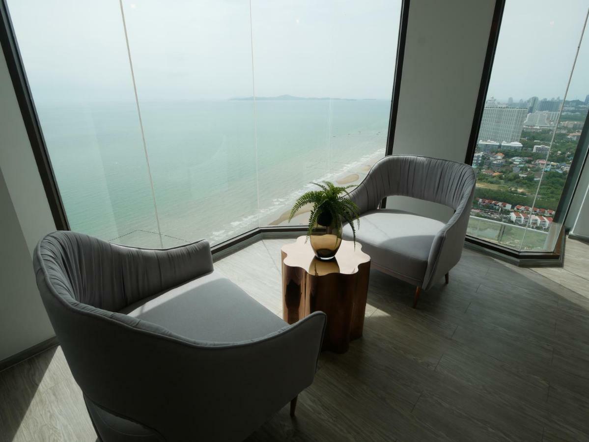 Aeras - The Ultimate Beachfront Experience Jomtien Beach Exterior photo